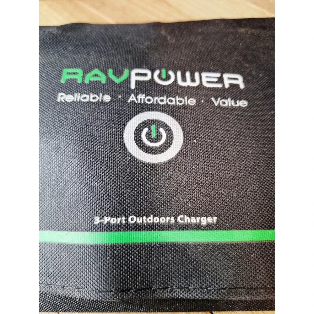 RAVPower 24W 3-Port Solar Outdoors Charger Foldable USB Panel RP-PC005 Black